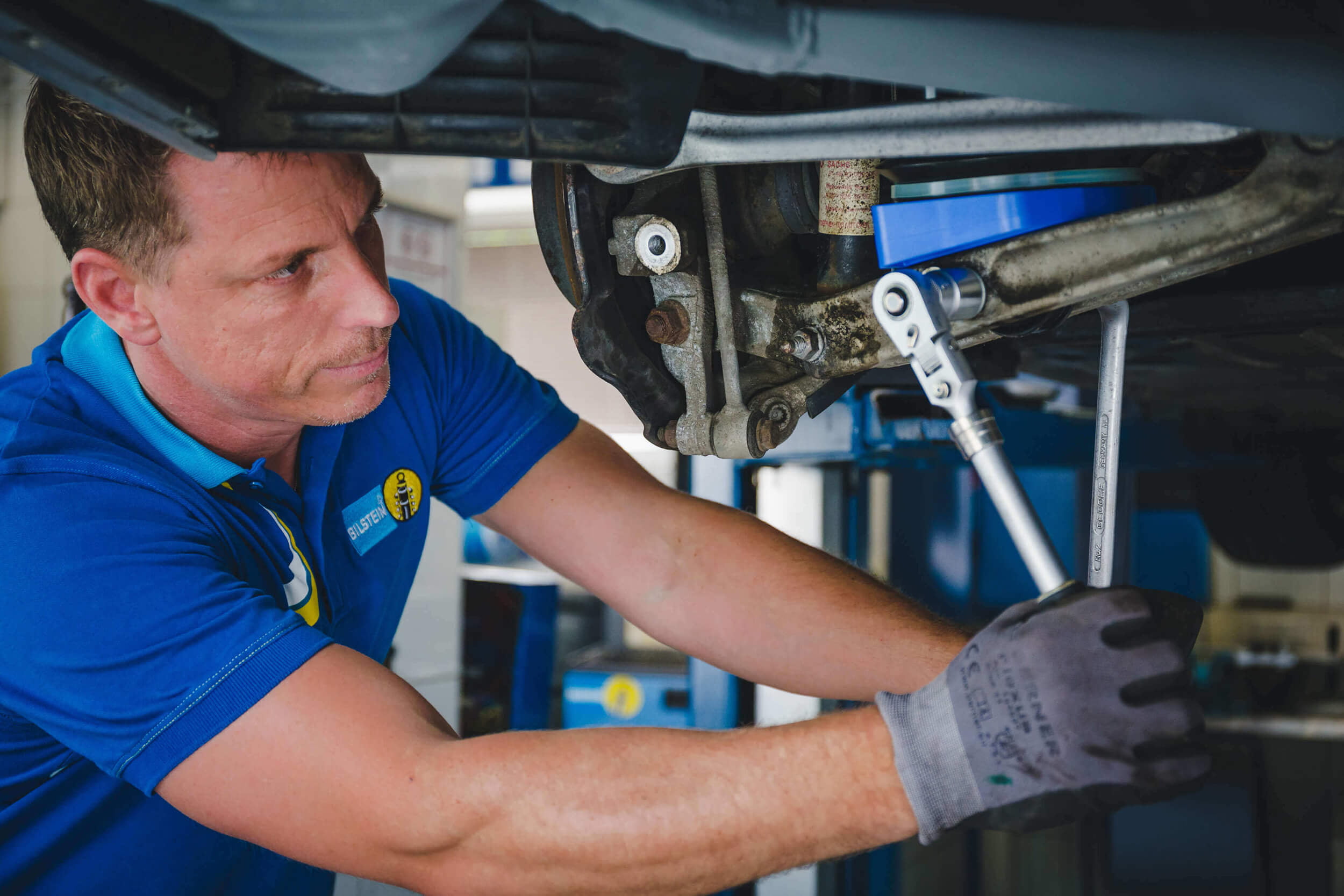 Bilstein-France  ABAISSEMENT DES RESSORTS: COMMENT TIRER LE MEILLEUR PARTI  DE VOTRE VOITURE